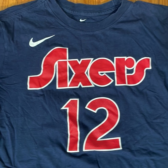 Nike The Nike Tee Short Sleeve Tobias Harris #12 Sixers navy red men's m - Picture 3 of 5